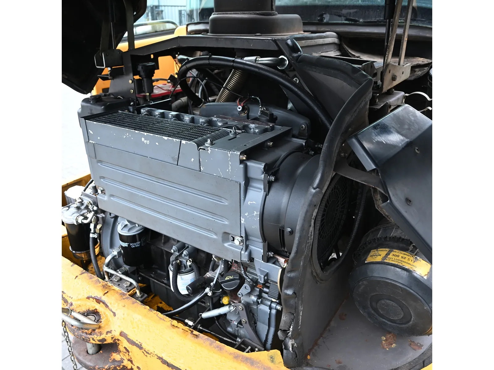 2002 – L30B – Pala gommata - immagine 16